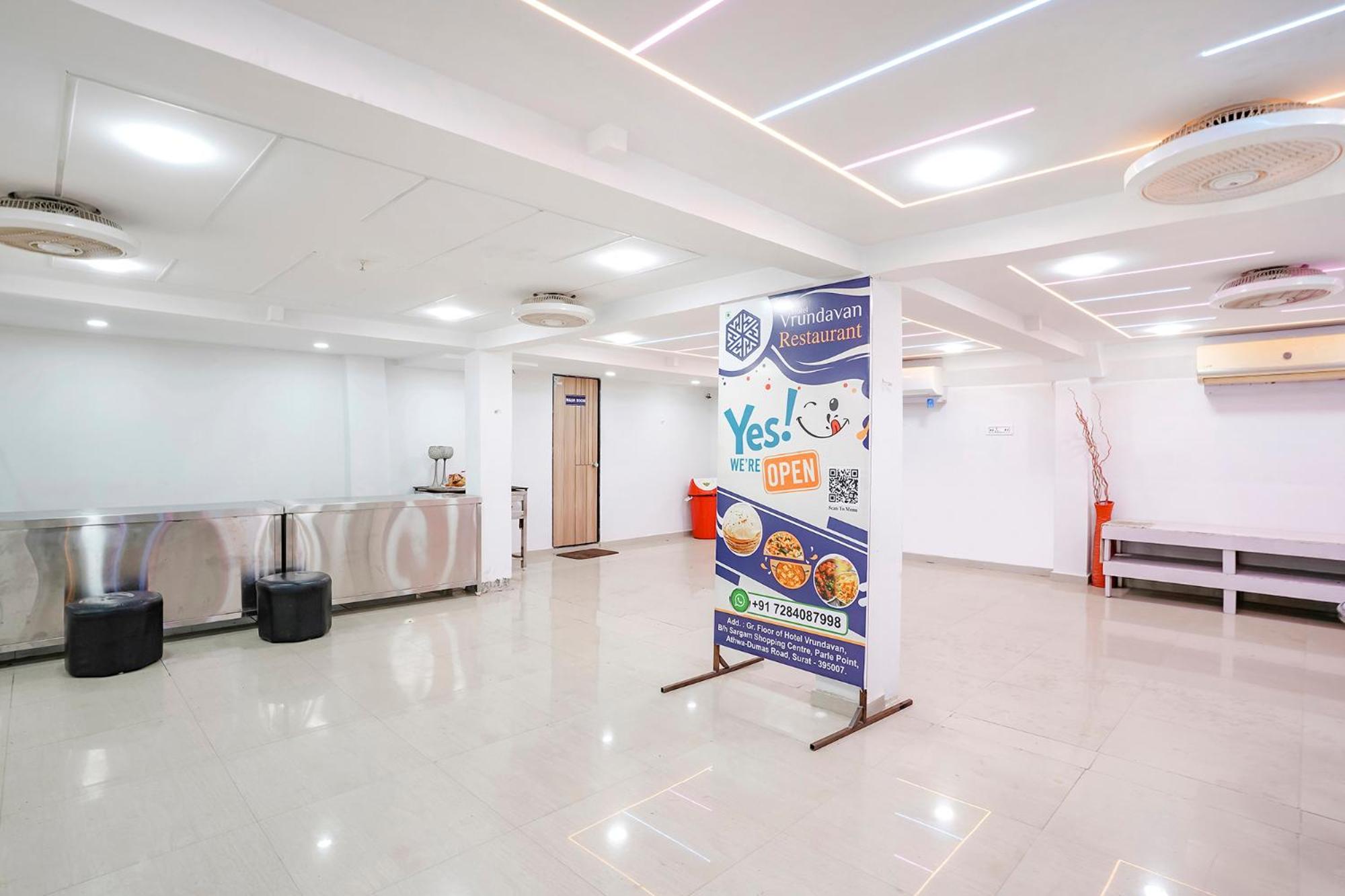 Fabhotel Vrundavan, Athwa Bhatha المظهر الخارجي الصورة